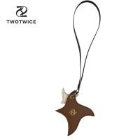 ราคา Twotwice - Twotwice Leather Tag (25789822564)