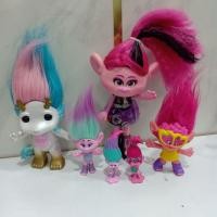 ราคา ตุ๊กตาTrolls โทรลส์ แท้มือสอง งานเซตได้ของตามภาพ แบรนด์: Hasbro(ฮาสโบร สวย (22020170749)