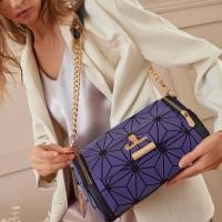 ราคา Coco london กระเป๋าถือ สะพายไหล่ สะพายข้าง Crossbody สายยาว 1 เส้น หนัง Epsom มีหลายสีหลายลาย Ivy (25657706521)