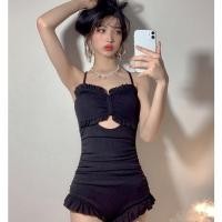 ราคา (โปร ) 24bikini ชุดว่ายน้ำวันพีช สายเดี่ยว หลังไขว้ สีดำ มีบราฟองน้ำ ผ้าแห้งไว เก็บทรงหุ่นสวย (14042359781)