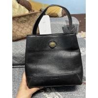 ราคา กระเป๋าสะพาย cc double o มือ 2 (12406534034)