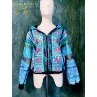 ราคา ส่งฟรี❗เสื้อคลุมมีฮู้ดปักมือทั้งตัวผ้าปักม้ง (9301179787)