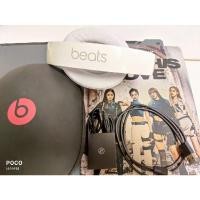 ราคา beats studio2 wireless สี gloss white มือสองสภาพดี อปก.ครบ หูฟังไร้สาย ไวเลส ตัดเสียงรบกวน สีขาวเงา สตูดิโอ ครอบหู (15935603967)