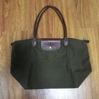 ราคา กระเป๋า Longchamp Le Pliage size M หูยาว มือสอง สีเขียวขี้ม้า (1601222840)