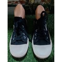 ราคา BALENCIAGA มือ 2 ของแท้เบอร์ 36 ยางเหลือง (27374823526)