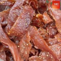 ราคา หมูหวาน หมูสวรรค์ สูตรลูกผักชี 200กรัม พร้อมทาน(หมูสวรรค์ใส่เม็ดผักชี) (9980403809)