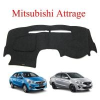 ราคา (1ชิ้น) พรมปูคอนโซลหน้ารถ มิตซูบิชิ แอททราจ ปี 2015 - 2022 Mitsubishi Attrage Dash Mat Cover พรมหน้ารถ หรมหน้าคอนโซล (2737628769)