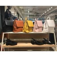 ราคา ใหม่ Stradivarius กระเป๋าเป้สะพายหลัง สีพื้น (4682691708)