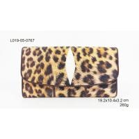 ราคา L 019 กระเป๋าหนังปลากระเบนสามพับลายพิมพ์ หนังวัวสีน้ำตาล (2342084072)