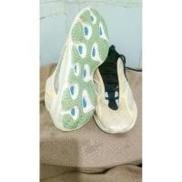 ราคา รองเท้าผ้าใบ Adidas Yeezy 700 Azael ไซส์ 44 (27711842429)