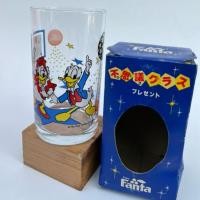 ราคา แก้วโดนัลดักส์ แก้วน้ำลายเดซี่ ดั๊ก จากซีรีส์ "Fushigi Glass" ซึ่งเป็นของพรีเมียมจากแบรนด์น้ำอัดลมแฟนต้าในประเทศญี่ปุ่น (42222127547)