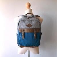 ราคา ส่งฟรี เป้ Beanpole แท้ สภาพดี (1803013930)