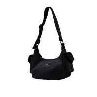 ราคา Mc JEANS (แม็คยีนส์) Online Exclusive กระเป๋าสะพายข้างผู้หญิง กระเป๋าผ้าไนล่อน Shoulder Bag สีดำ M02Z137 (49156793086)