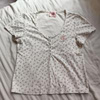 ราคา เสื้อยืดลายดอกมือสอง (47954823750)