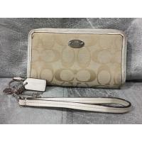 ราคา กระเป๋าสตางค์ coach มือสองของแท้ 100% (1884387186)