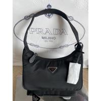 ราคา New Prada hobo black (12074227377)