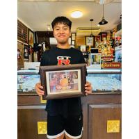 ราคา รูปถ่ายหลวงปู่ทิม วัดละหารไร่ ระยอง รุ่นแรก ปี 2517 สภาพสวยเดิม พร้อมกรอบไม้แท้ เก่า ( ขนาดความสูง 13 นิ้ว กว้าง 10 นิ้ว (41129442013)