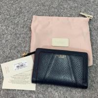 ราคา กระเป๋าสตางค์ Radley London พร้อมส่ง สภาพเหมือนใหม่ ไม่มีตำหนิค่ะ (4943058105)