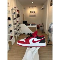 ราคา (พร้อมส่ง ของแท้ %) Nike air jordan 1 low bull (18409509845)