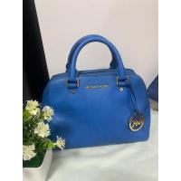 ราคา กระเป๋าถือMichael korsสีฟ้าเข้ม น่ารักมาก (21085422240)