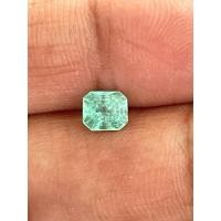 ราคา มรกตแท้ น้ำหนัก 0.78 กะรัต ขนาด 5.5x4.7x4.6mm (24192817005)