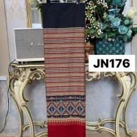 ราคา JN176 ผ้าฝ้าย งานทอลาย ซิ่นตีนจก ราชสำนักเชียงใหม่ สีดำเเดง ขนาด 2 หลา (51757483116)