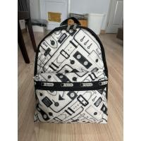 ราคา กระเป๋าเป้ LeSportsac มือสอง ของแท้% สภาพยังสวย ไม่มีตำหนิ✨✨ (50303818257)