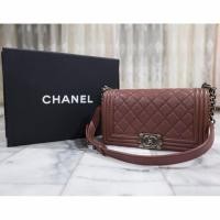 ราคา Used :: Chanel Boy 10" สีแดงเข้ม หนัง Calfskin (สีหายาก) (2289886854)