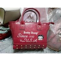 ราคา กระเป๋าสะถือได้ สะพายข้างได้ สีแดง Betty Boop ใส่ของได้เยอะ (18129644199)