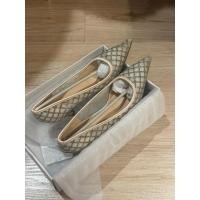 ราคา Romeo and Julieta’s รองเท้ามือสอง ส้นสูง 2.5 นิ้ว ไซส์ 37 (48401598947)