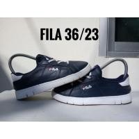 ราคา Sold‼️รองเท้ามือสอง สลิปออน Fila ส่งฟรี (1676903475)