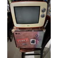 ราคา LG Retro CRT TV 14 inches Orange color box set no.2 (29681206812)