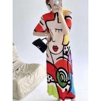 ราคา ❤ Summer New Fashion Miyake Mid-Sleeved Dress Women's Summer Commuting Contrast Color Striped Ple (24780515326)