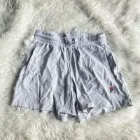 ราคา กางเกงขาสั้นสีเทา FILA ของแท้1000% (28430956045)