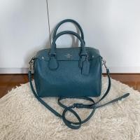 ราคา กระเป๋าหมอนCoach 9นิ้ว แท้มือสอง (9265526003)