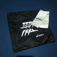ราคา กระเป๋าหูรูด แบรนด์ asics (22474902458)