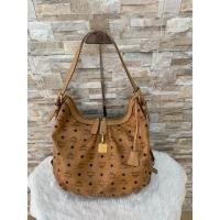 ราคา MCM Hobo พร้อมกุญแจ แม่ ลูก มือสอง ของแท้ (11108037433)