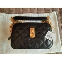 ราคา กระเป๋าสะพายข้าง GUESS สีดำ (46152278016)