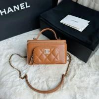ราคา Super new‼️Chanel vanity case 23p microchip ปี2023 สีน้ำตาล อะไหล่ทอง สภาพสวยมาก ใหม่ๆเลย ใช้2ครั้ง ขอบมุมสวย (25613267135)