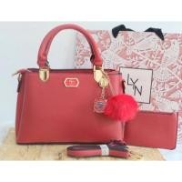 ราคา Lyn กระเป๋าcop lyn สีแดง (385213368)