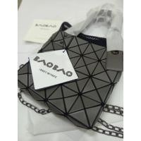 ราคา มือสองคุณภาพดี แท้ กระเป๋า BAO BAO issey miyake tote bag4x4 Size15.7CMX4CMX15.7CM (41161755912)