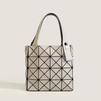 ราคา กระเป๋าสะพายสุภาพสตรี ทรงเรขาคณิตและเพชร ขนาดเล็ก พกพาสะดวก (43778127488)