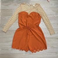 ราคา จั๊มสูทกางเกงสั้น lyn around สีส้ม แต่งลายลูกไม้ size.XS (5635691397)