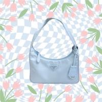 ราคา ❌❌❌sold❌❌: Used like new !! Prada Re-edition 2000 Nylon Bag สีฟ้าอมเทา (15681417728)