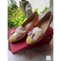 ราคา used รองเท้า Ferragamo ส้นนิ้วครึ่ง สีนู้ด หนังแก้ว ทำพื้นให้ size 37 (23088693636)