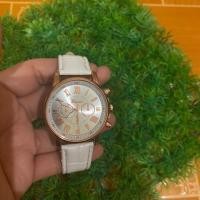 ราคา นาฬิกาผู้หญิงสีขาวสายขาว (3637079764)