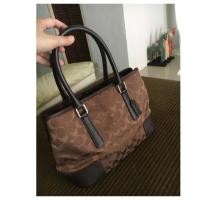 ราคา Coach แท้ 100% ( used) ยังใหม่ สวยๆ หนังงามๆ (1700003601)