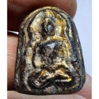 ราคา พระปิดตาหลวงปู่บุญวัดกลางบางแก้ว พระเนื้อปิดทองลงรักเก่าสวยตรงตามปก (23664329109)