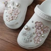 ราคา ตัวติดรองเท้า crocs ที่ติดรองเท้า crocs ตัวติดรองเท้าหัวโต ตัวการ์ตูนติดรองเท้า ที่ติดรองเท้า ตุ๊กตาติดรองเท้า crocs ตั (20814605060)