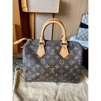 ราคา Louis Vuitton Monogram 25” Dc 01 (8760146092)